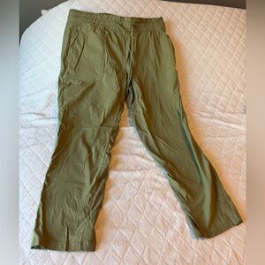 Lululemon Crop Dance Studio Pants